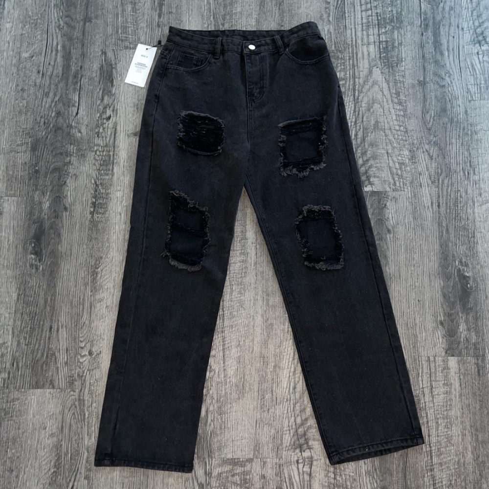 black baggy jeans